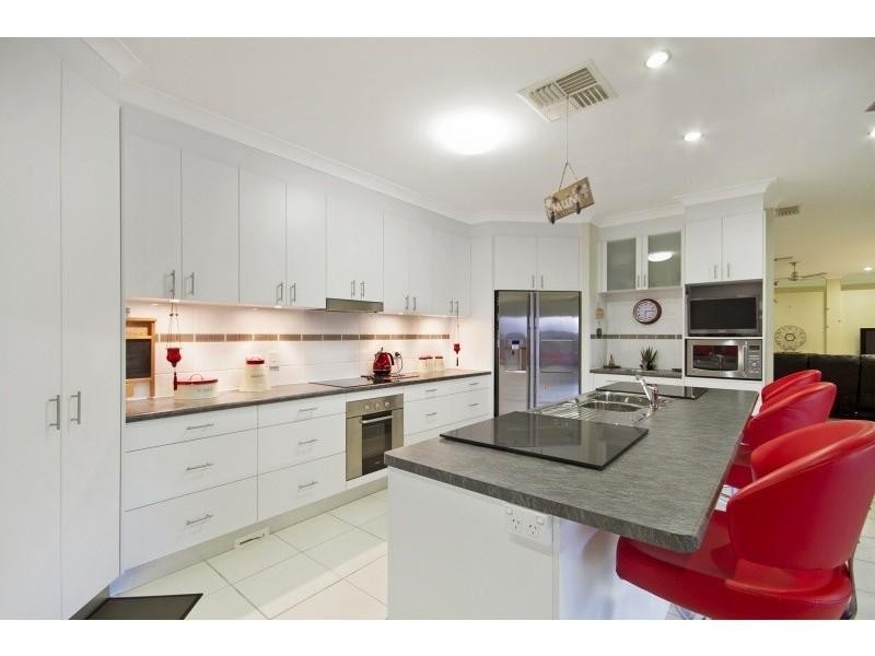39 Shoalmarra  Drive MOUNT LOW 4818, Mount Low QLD 4818