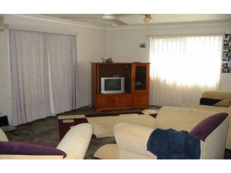 46 Griffey Street, Burdell QLD 4818