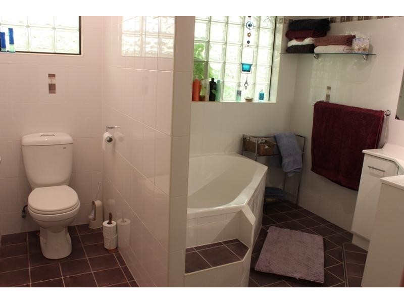 10 PINTO Court, Kelso QLD 4815