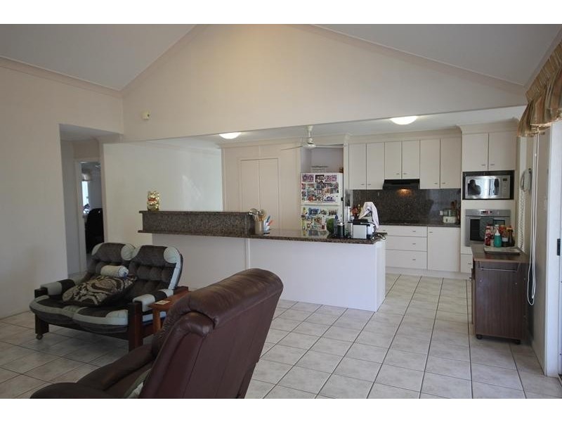 8 Bryony  Court, Kirwan QLD 4817