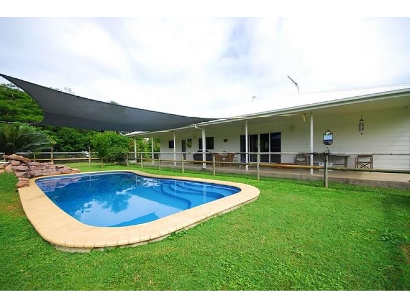 16 Toolakea Beach Road, Bluewater QLD 4818