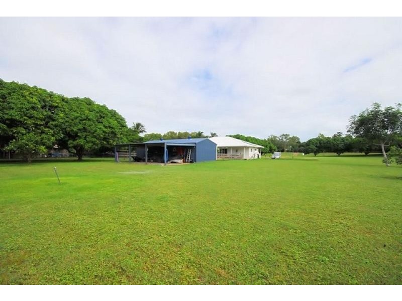 16 Toolakea Beach Road, Bluewater QLD 4818