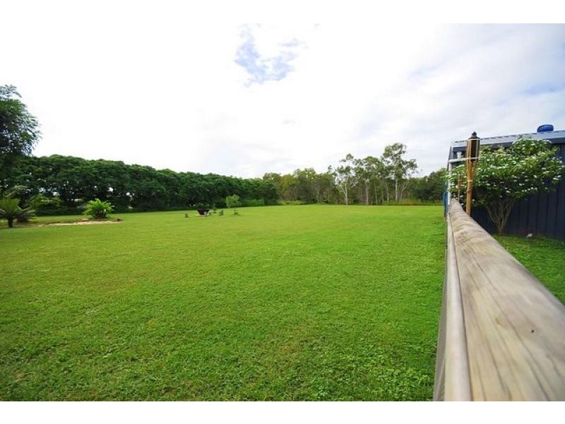 16 Toolakea Beach Road, Bluewater QLD 4818