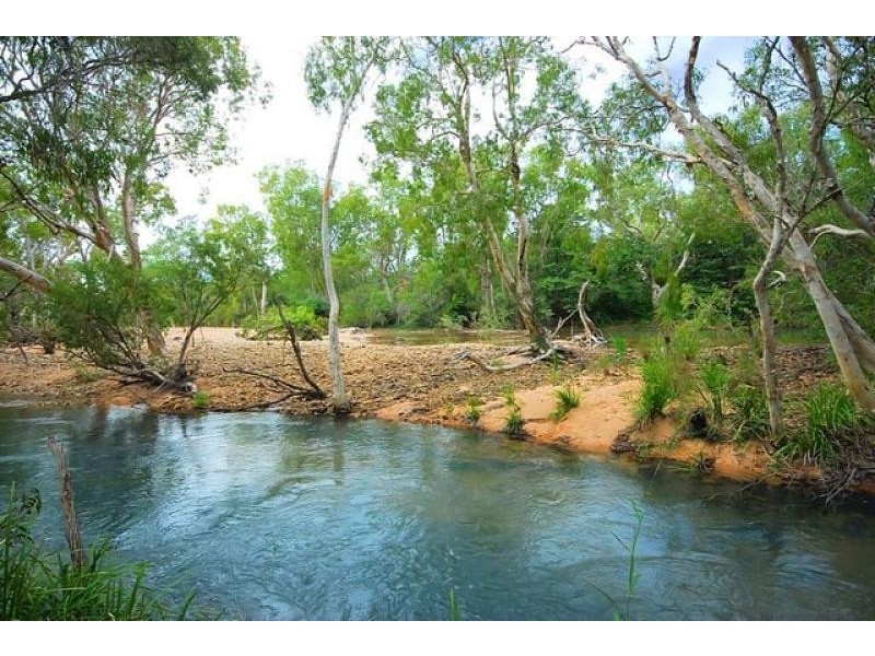 16 Toolakea Beach Road, Bluewater QLD 4818