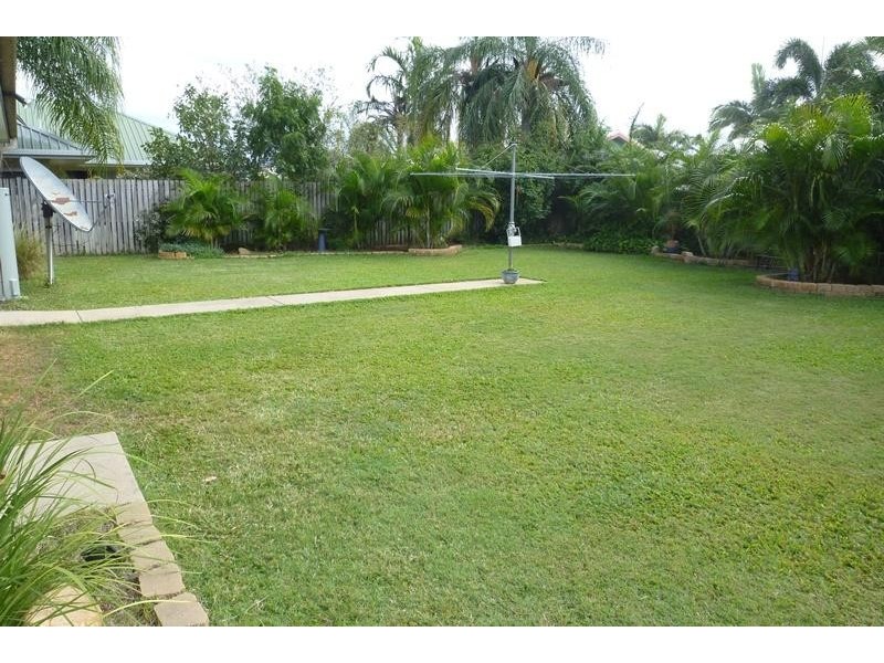 9 Doncaster Way, Mount Louisa QLD 4814