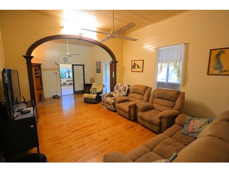 248 Bluewater Drive, Bluewater QLD 4818