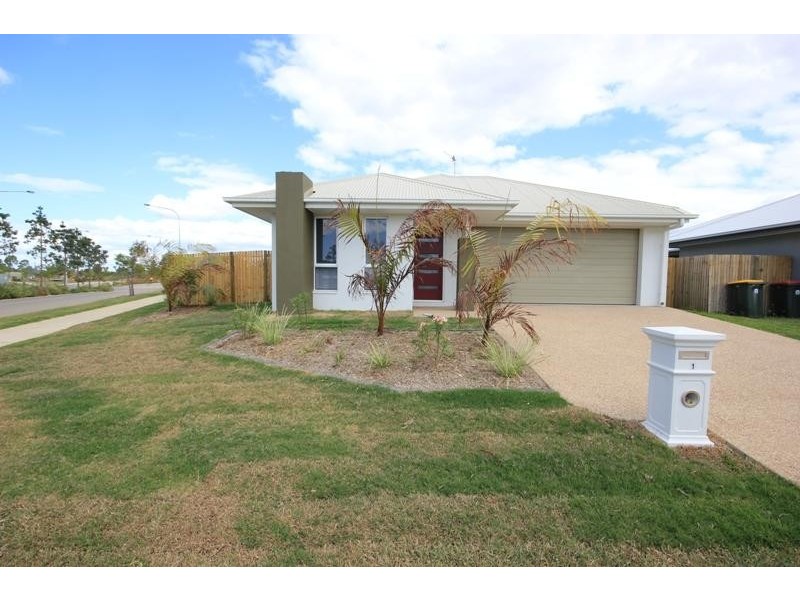 1 Tooma Lane, Kelso QLD 4815