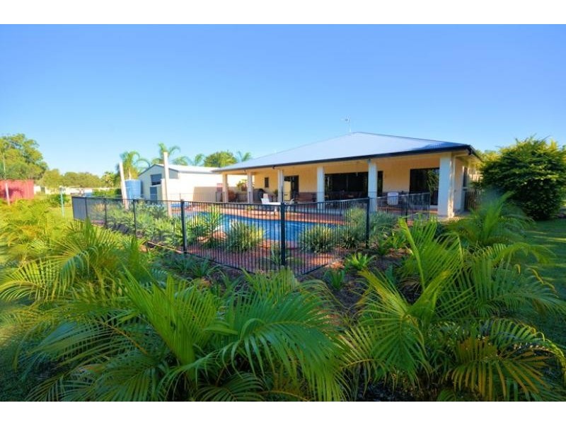 74 Toolakea Beach  Road, Bluewater QLD 4818