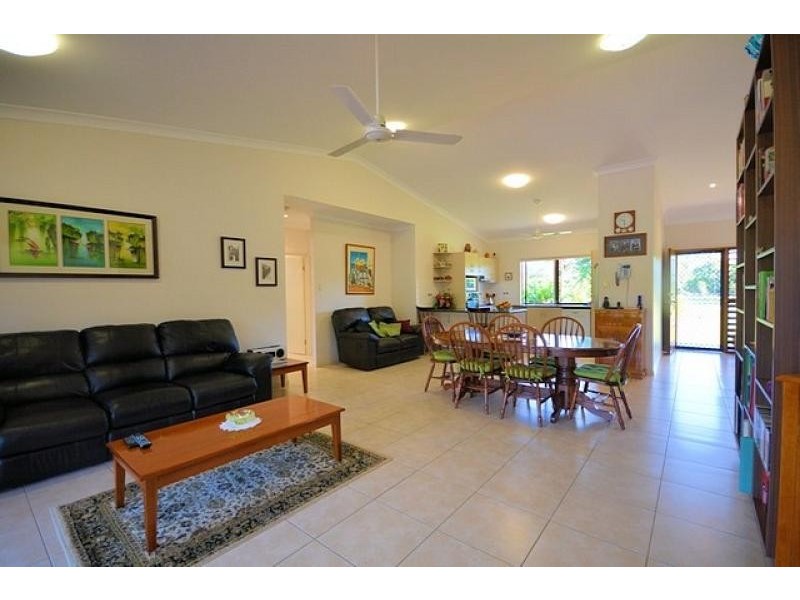 74 Toolakea Beach  Road, Bluewater QLD 4818