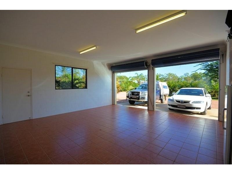 74 Toolakea Beach  Road, Bluewater QLD 4818