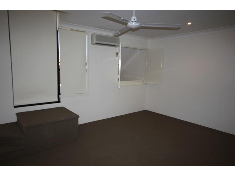 5/33-35 McIlwarith  Street, South Townsville QLD 4810