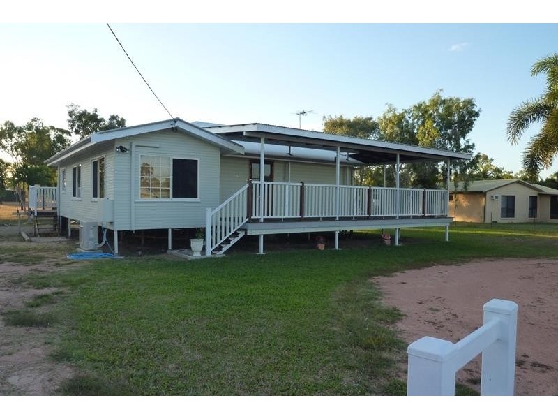 27 Cali  Court, Mount Low QLD 4818
