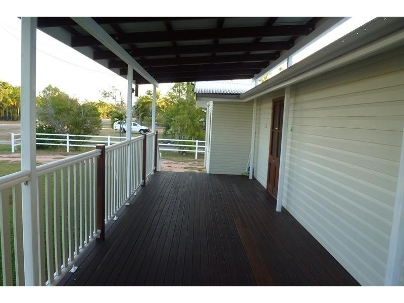 27 Cali  Court, Mount Low QLD 4818