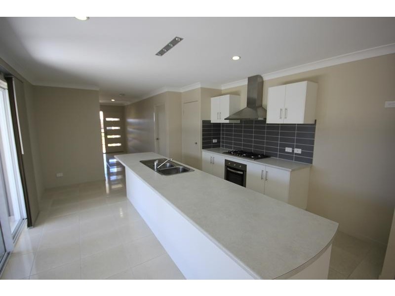 14 Iona Avenue, Burdell QLD 4818