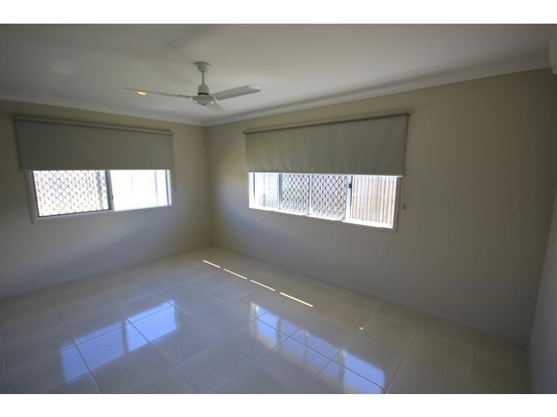 14 Iona Avenue, Burdell QLD 4818