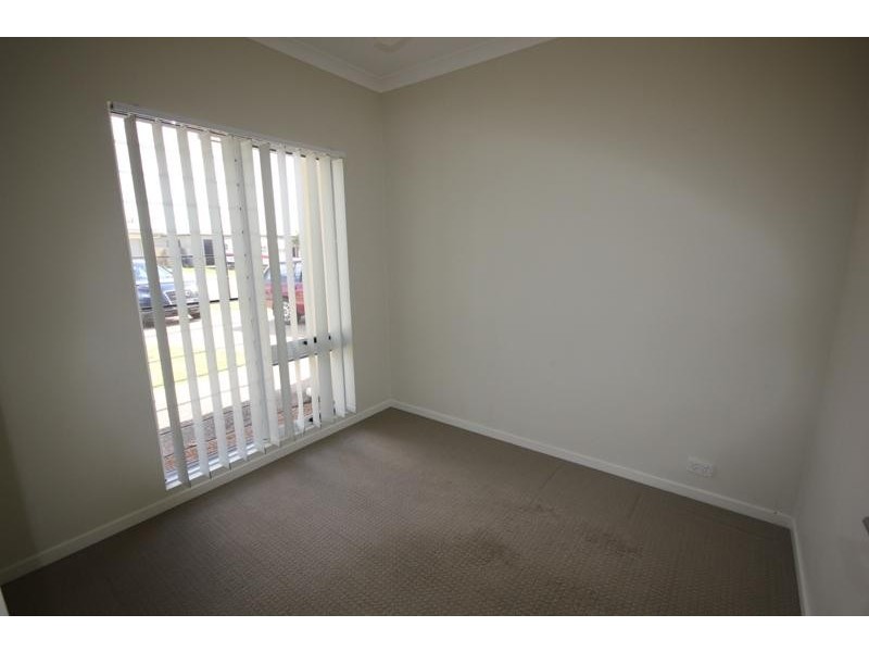 1 Corang Way, Kelso QLD 4815