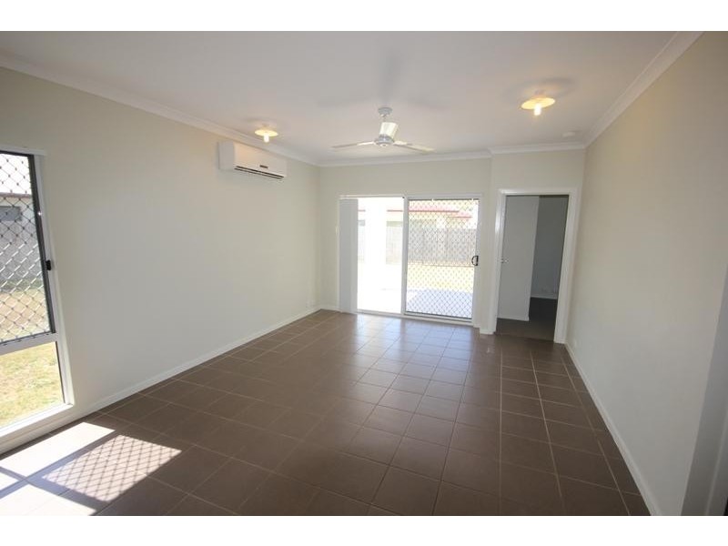 1 Corang Way, Kelso QLD 4815