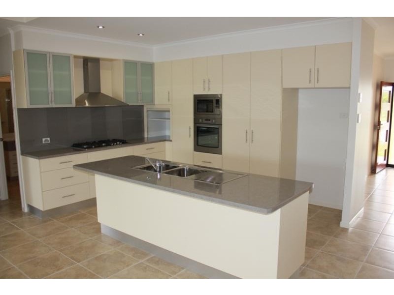 19 Gillingham Court, Kirwan QLD 4817