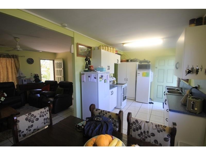 366 Charles Street, Kirwan QLD 4817