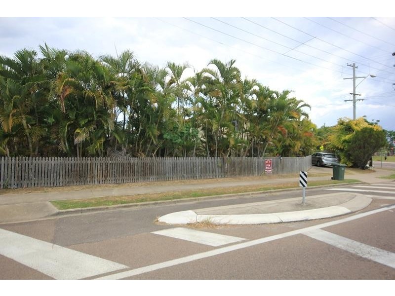 366 Charles Street, Kirwan QLD 4817