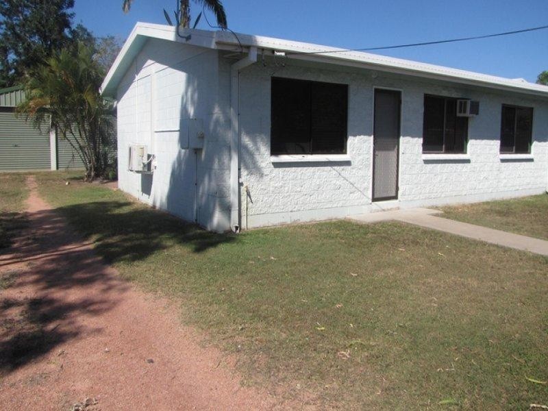 12 Banfield Drive, Mount Louisa QLD 4814