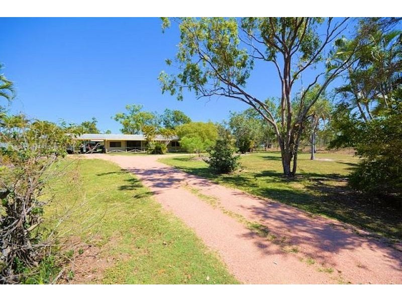 11 Holstein Place, Black River QLD 4818