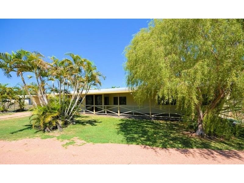 11 Holstein Place, Black River QLD 4818