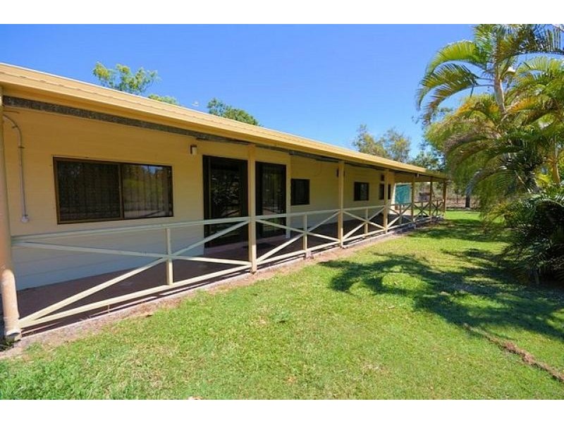 11 Holstein Place, Black River QLD 4818