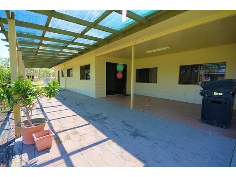 11 Holstein Place, Black River QLD 4818