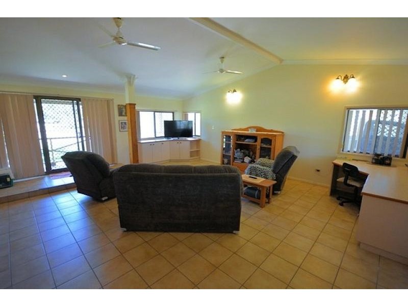 11 Holstein Place, Black River QLD 4818