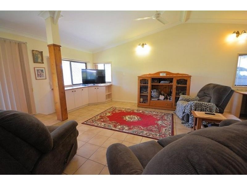 11 Holstein Place, Black River QLD 4818