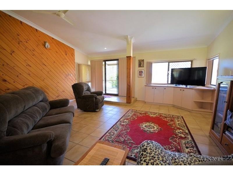 11 Holstein Place, Black River QLD 4818