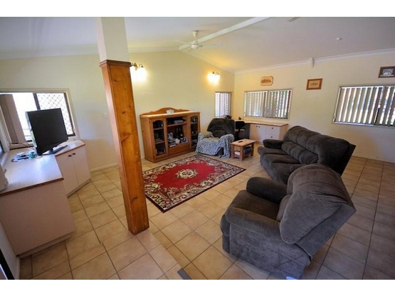 11 Holstein Place, Black River QLD 4818