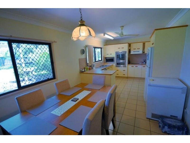 11 Holstein Place, Black River QLD 4818