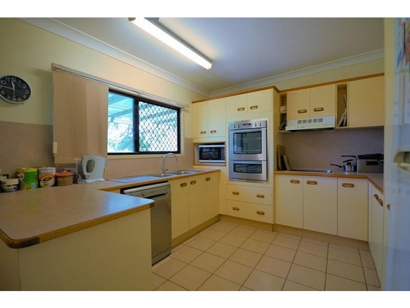 11 Holstein Place, Black River QLD 4818