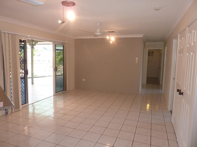 16 Currawong  Street, Condon QLD 4815