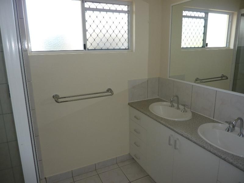 16 Currawong  Street, Condon QLD 4815