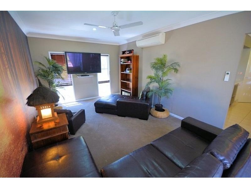 113 the Esplanade, Toolakea QLD 4818