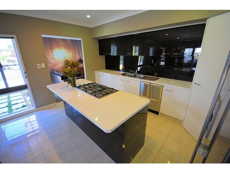 113 the Esplanade, Toolakea QLD 4818