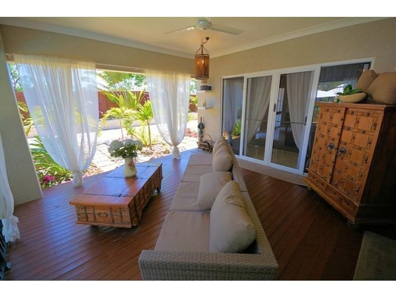 113 the Esplanade, Toolakea QLD 4818