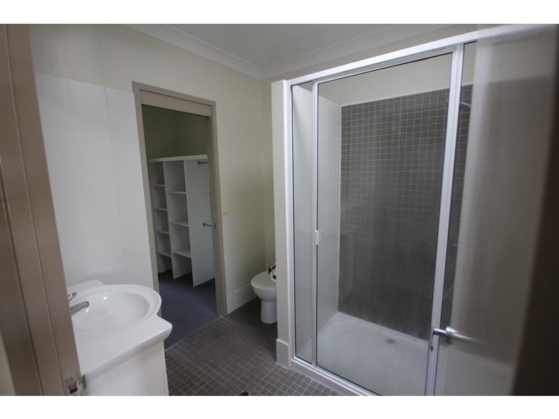 4/42 Perkins Street, South Townsville QLD 4810