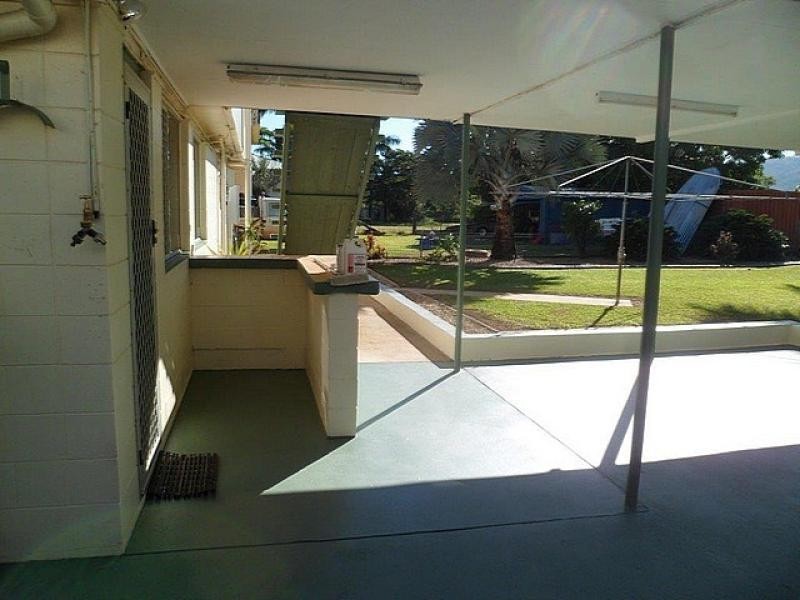 1528 Riverway  Drive, Kelso QLD 4815