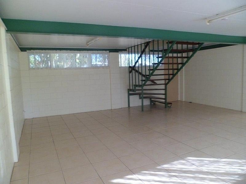 1528 Riverway  Drive, Kelso QLD 4815