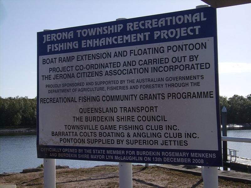 4 esplanade, Jerona QLD 4809