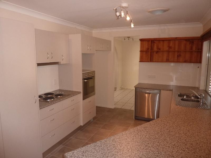 16 Currawong Street, Condon QLD 4815