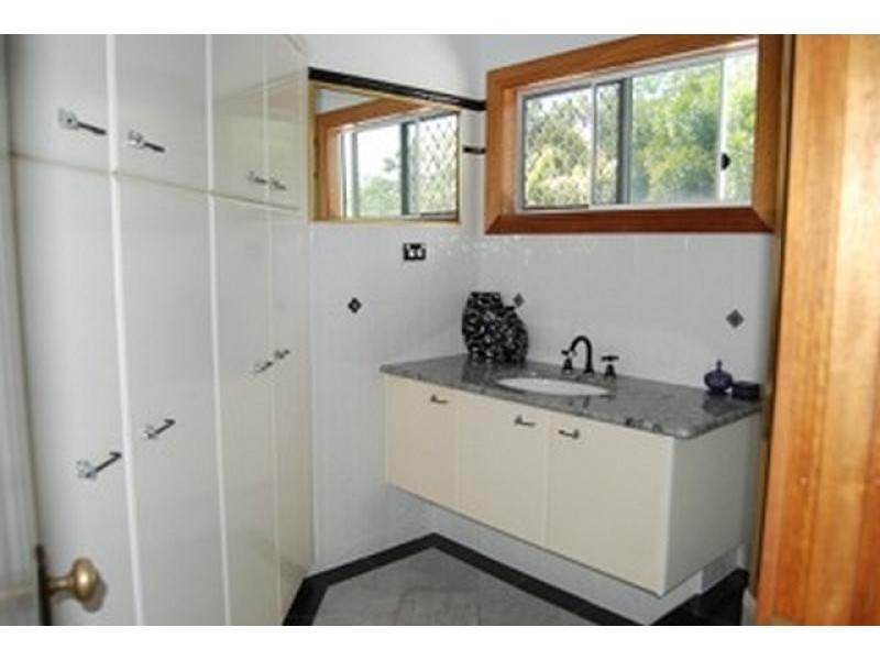 30 the Esplanade, Toolakea QLD 4818