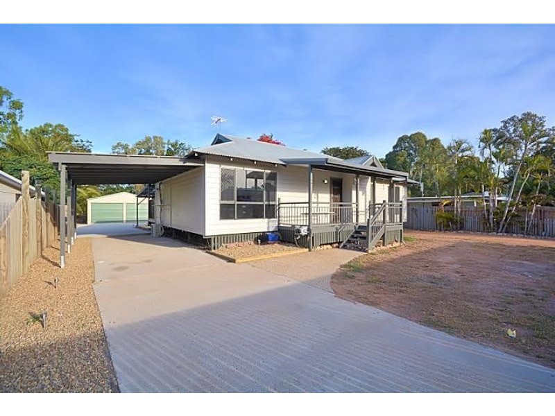 6 Island Street, Saunders Beach QLD 4818