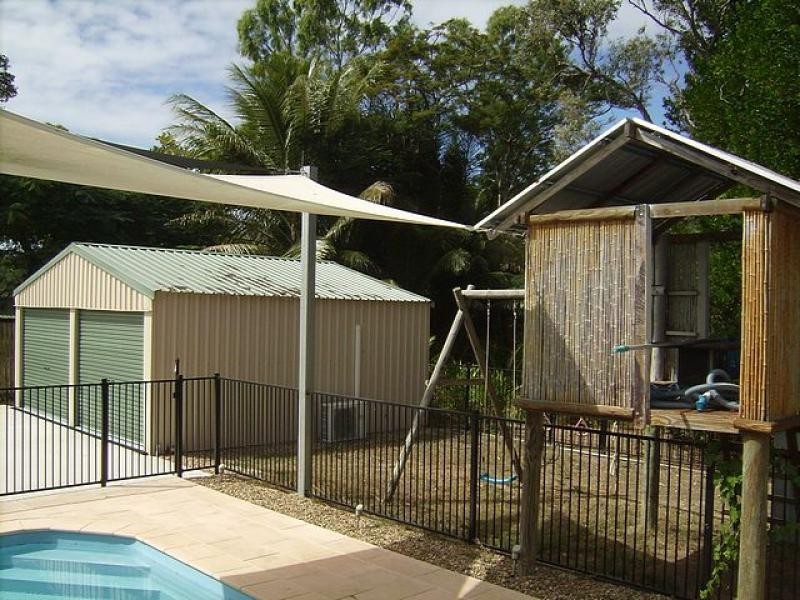 6 Island Street, Saunders Beach QLD 4818