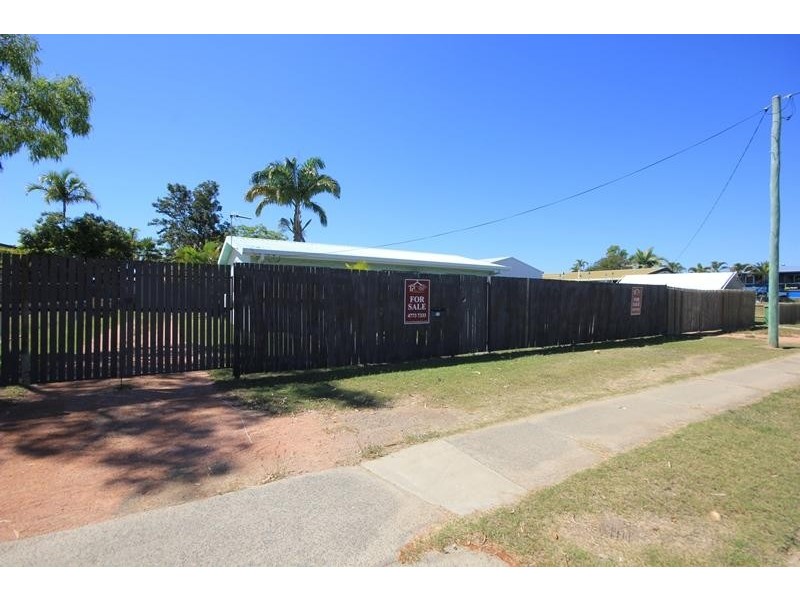 12 Banfield Drive, Mount Louisa QLD 4814