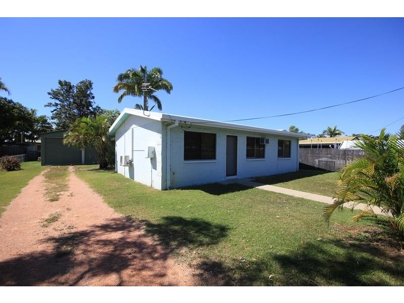 12 Banfield Drive, Mount Louisa QLD 4814